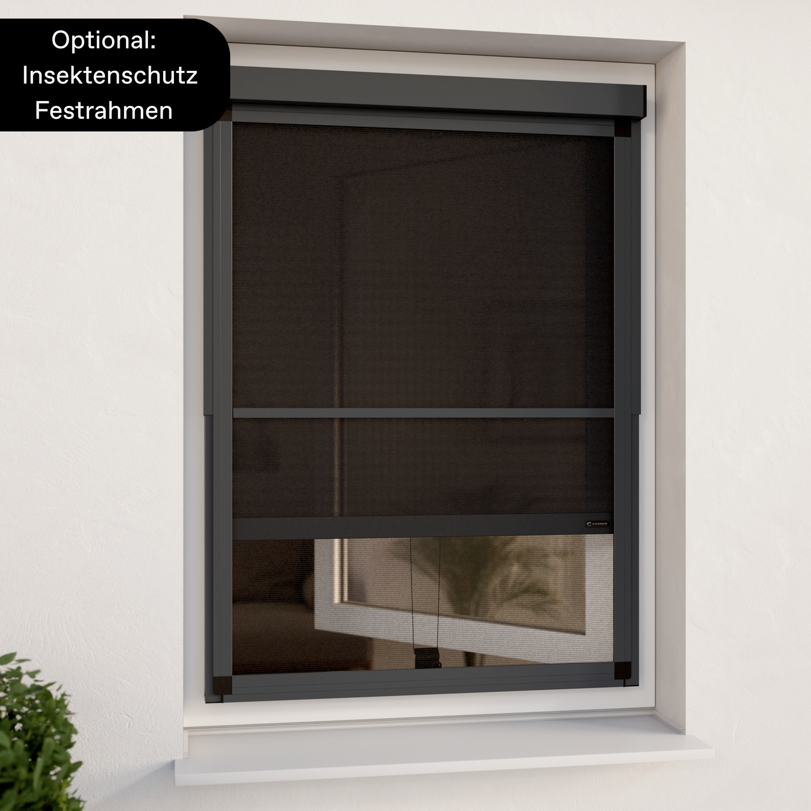 Moderne Außenansicht eines Fensters inklusive dem grauen klemmbaren Außenrollo und dem optionalen Insektenschutz Festrahmen